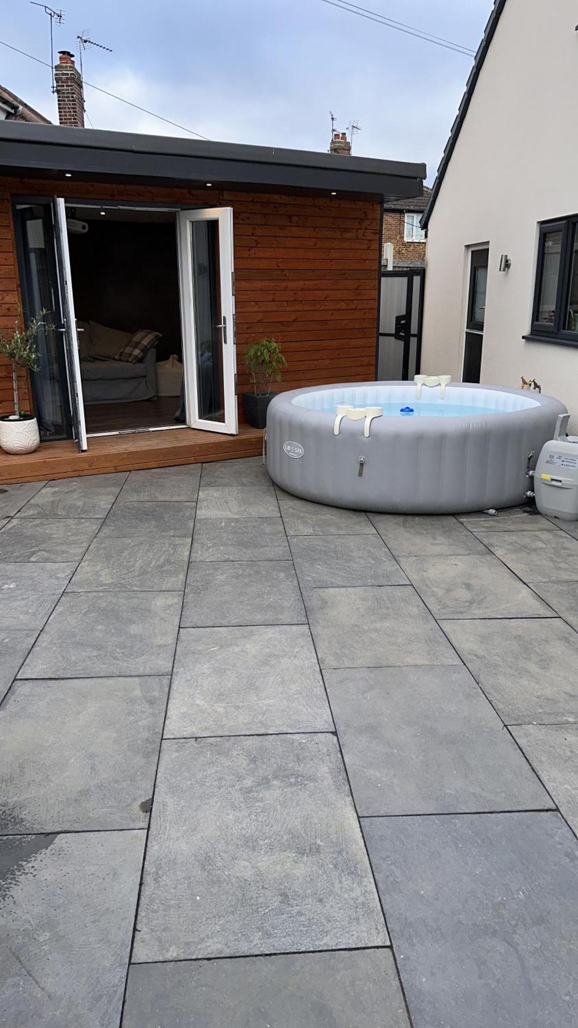 Modern Harrogate House Sleeps 10, Cinema Room & Hot Tub Exterior foto